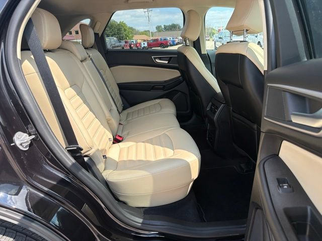 Certified 2024 Ford Edge SEL w/ Convenience Package AWD/4WD image 12