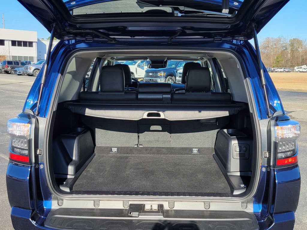 Used 2021 Toyota 4Runner SR5 Premium w/ Moonroof Package image 11