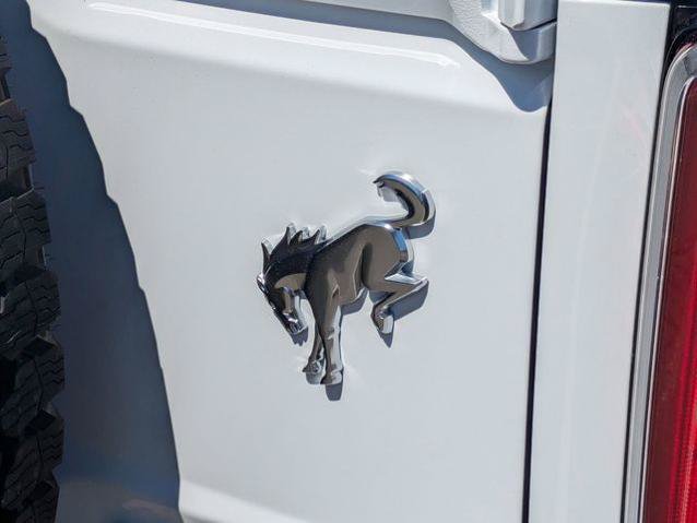 Certified 2026 Ford Bronco Outer Banks w/ Sasquatch Package AWD/4WD image 37