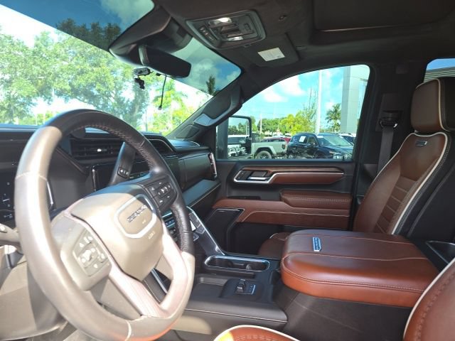 Used 2025 GMC Sierra 2500 Denali Ultimate AWD/4WD image 9