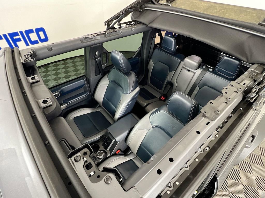 Certified 2022 Ford Bronco Outer Banks w/ Sasquatch Package image 17