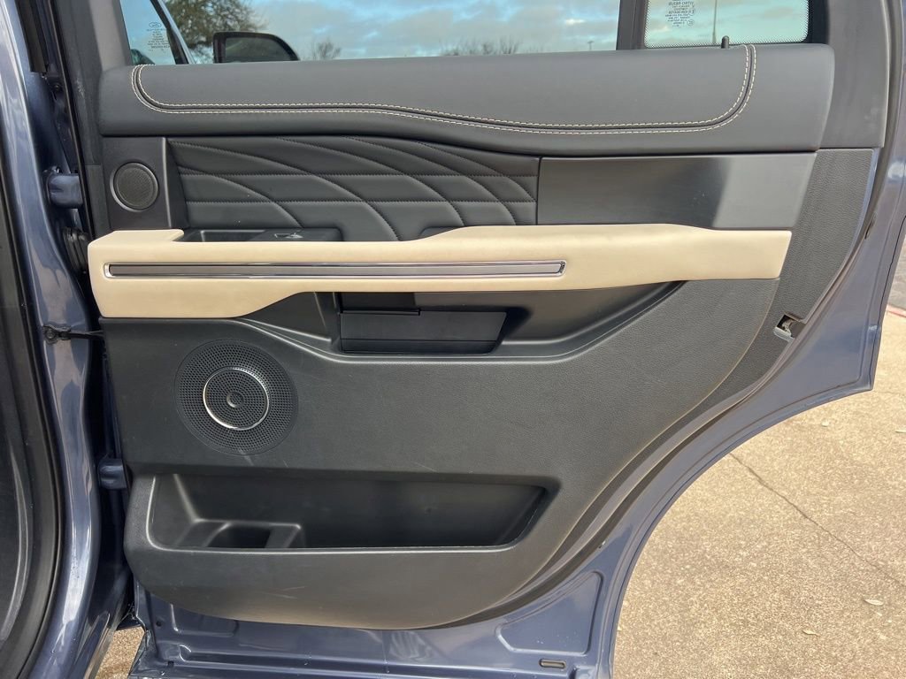 Certified 2023 Ford Expedition Platinum AWD/4WD image 13