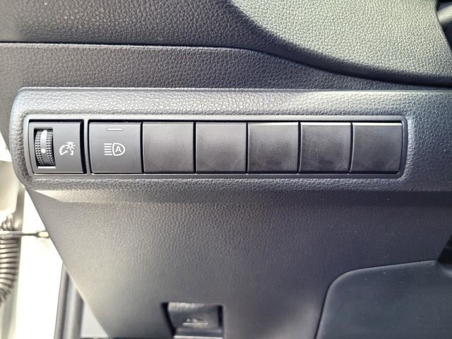 Used 2021 Toyota Corolla LE image 15