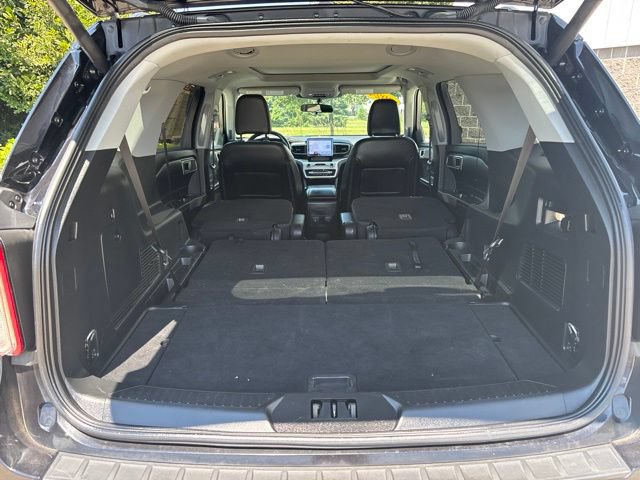 Certified 2024 Ford Explorer XLT w/ Equipment Group 202A AWD/4WD image 13