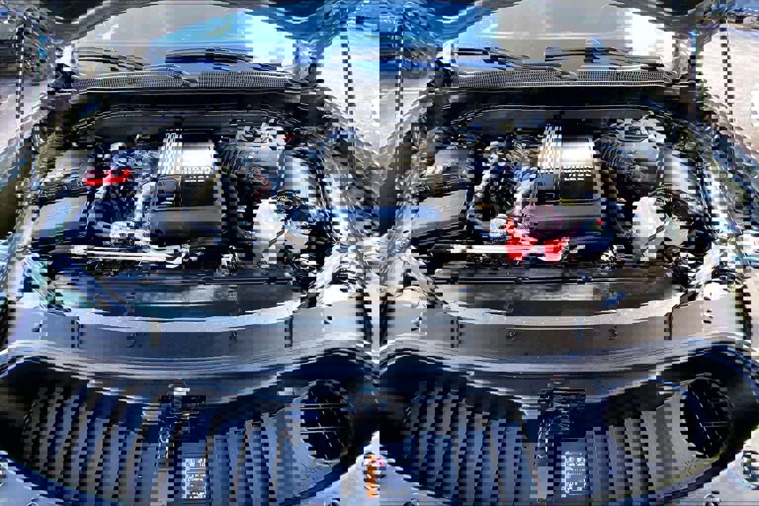 Used 2025 Chevrolet Suburban Z71 w/ Comfort Package image 28