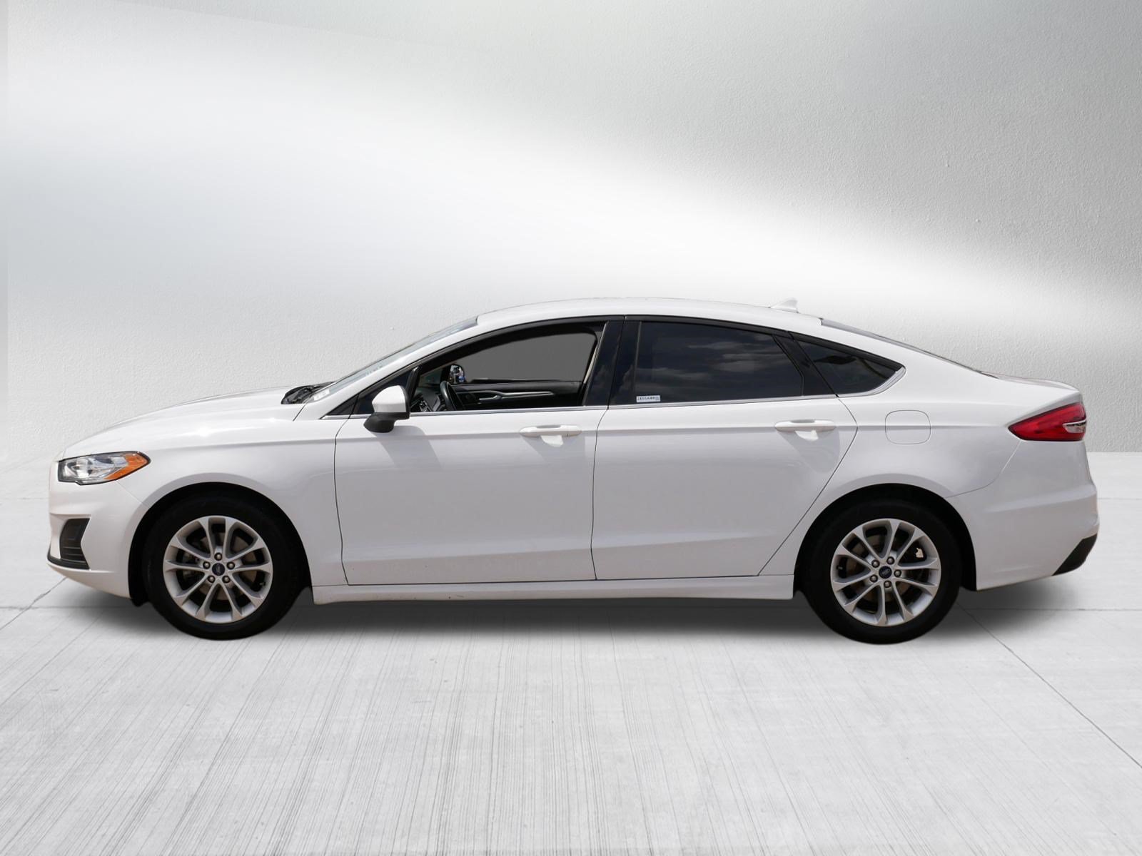 Certified 2020 Ford Fusion SE FWD image 4