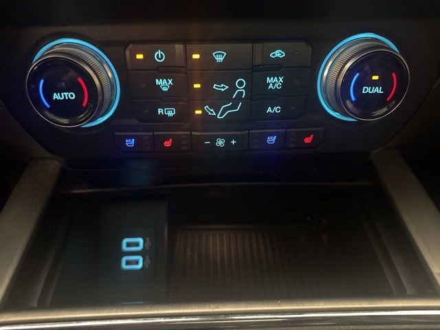 Certified 2019 Ford F350 Platinum w/ Platinum Ultimate Package AWD/4WD image 17