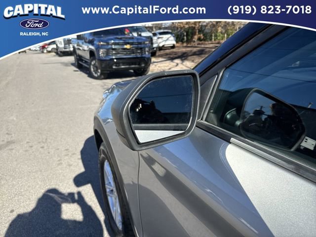 Certified 2022 Ford Explorer XLT image 12