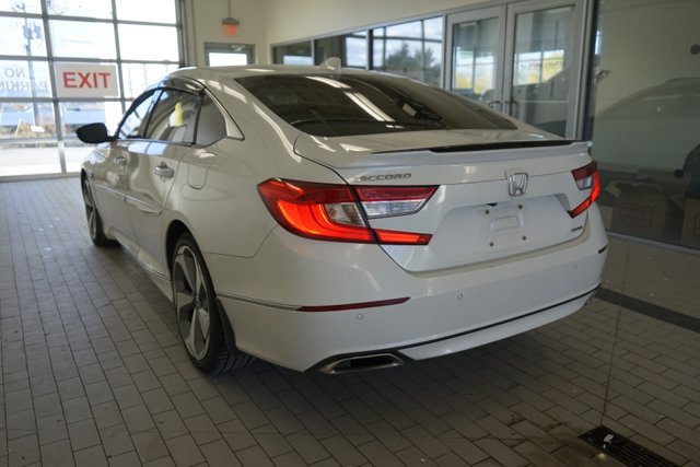 Used 2018 Honda Accord Touring image 13