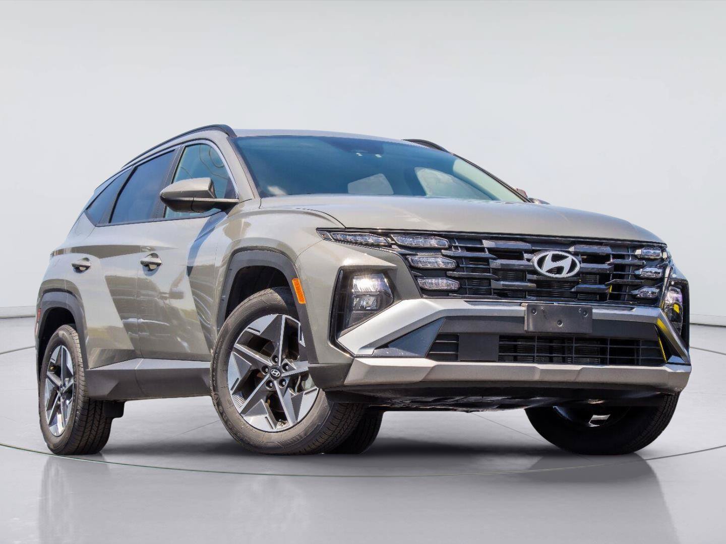 Used 2025 Hyundai Tucson SEL AWD/4WD image 2