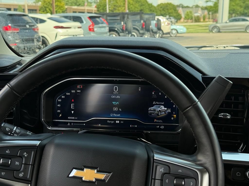 Used 2024 Chevrolet Silverado 1500 LT AWD/4WD image 15