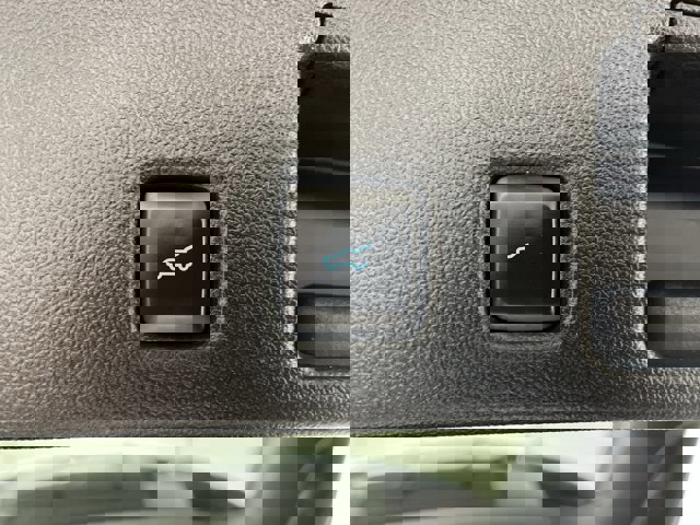 Certified 2024 Ford Escape Platinum image 38