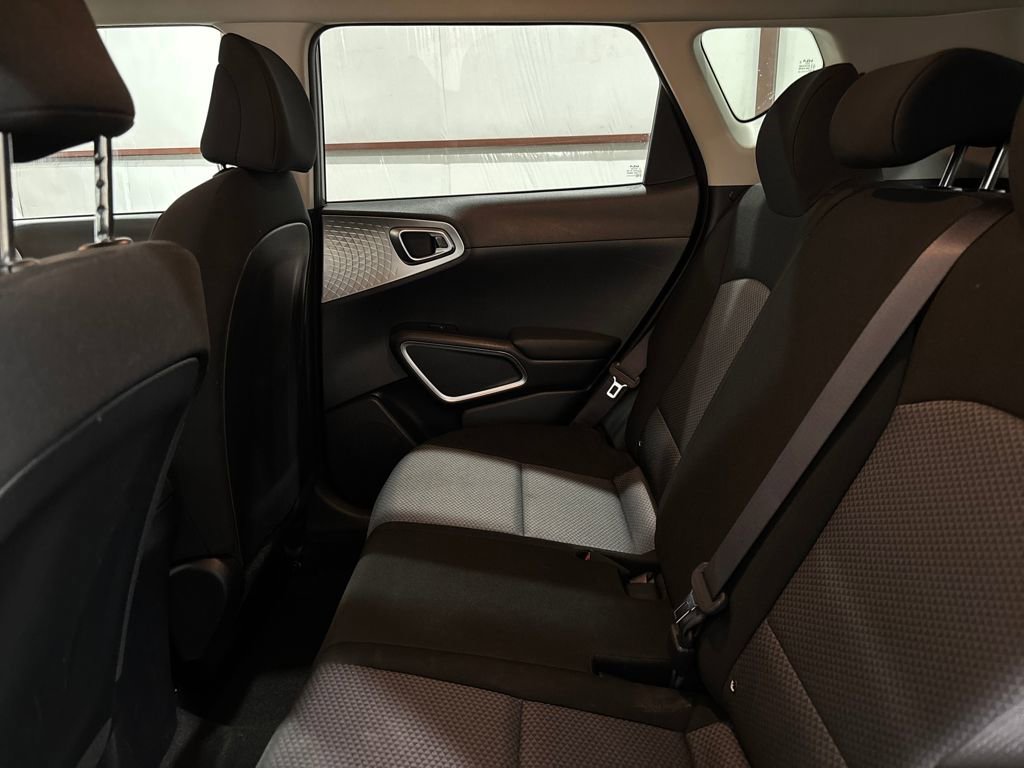 Used 2024 Kia Soul LX w/ Option Group 015 image 13