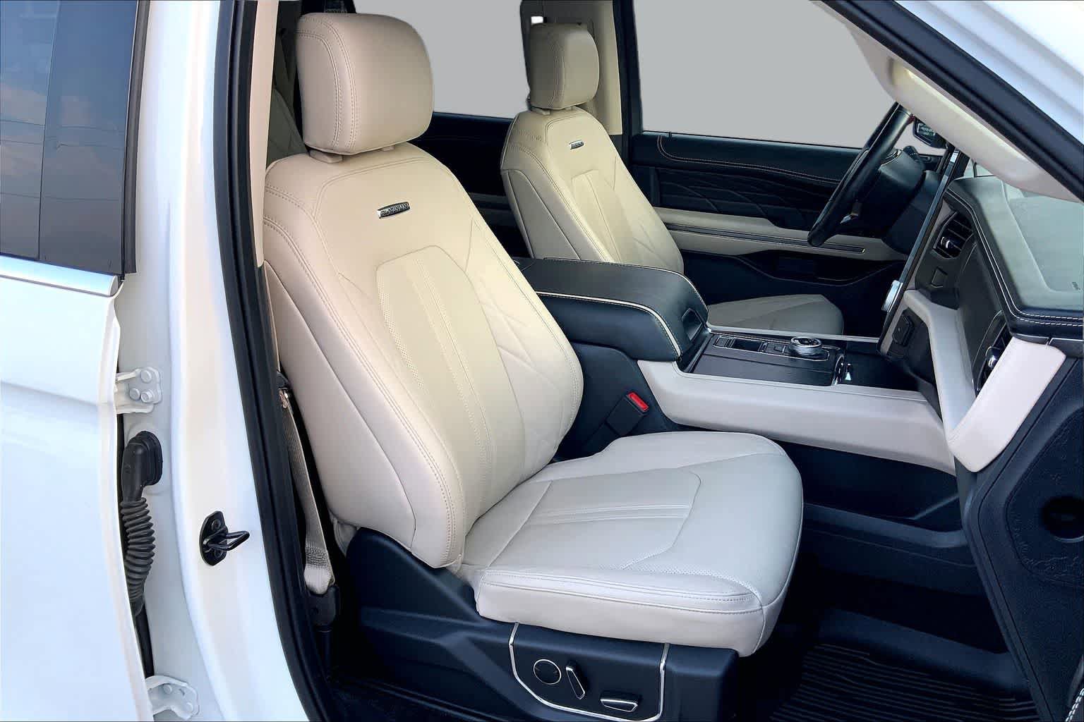 Certified 2023 Ford Expedition Max Platinum RWD image 17