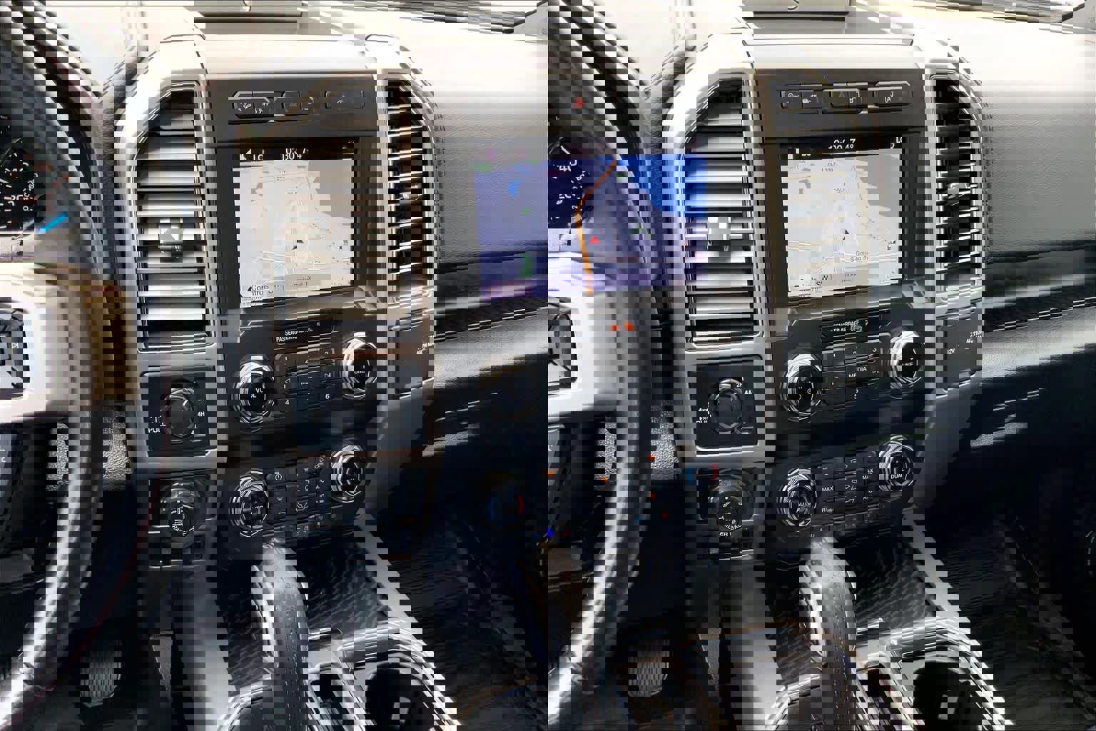 Certified 2019 Ford F150 Platinum w/ Equipment Group 701A Luxury AWD/4WD image 9