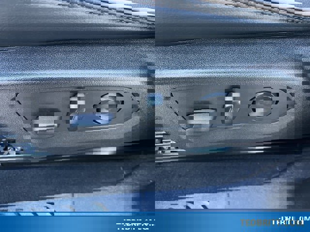 Used 2023 GMC Canyon Denali image 45