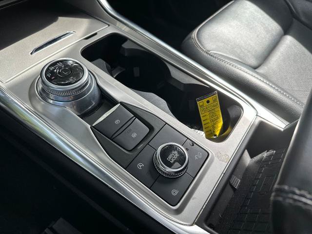 Certified 2023 Ford Explorer Limited w/ Limited Technology Package AWD/4WD image 19