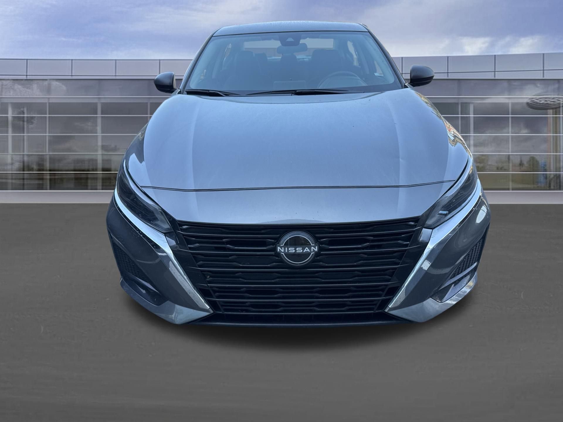 Used 2024 Nissan Altima 2.5 SV image 9