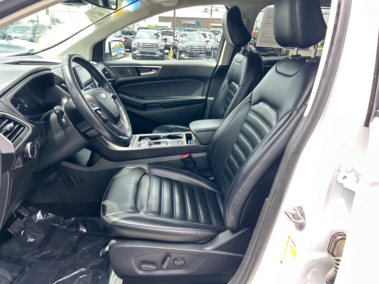 Certified 2024 Ford Edge SEL AWD/4WD image 6