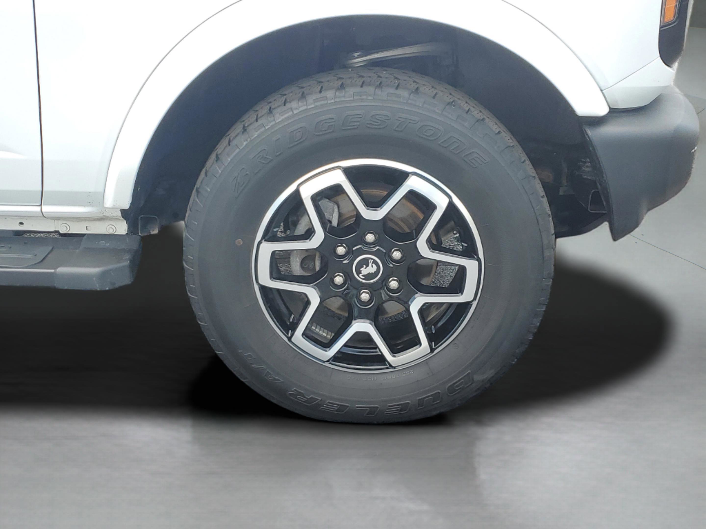 Certified 2023 Ford Bronco Outer Banks AWD/4WD image 29