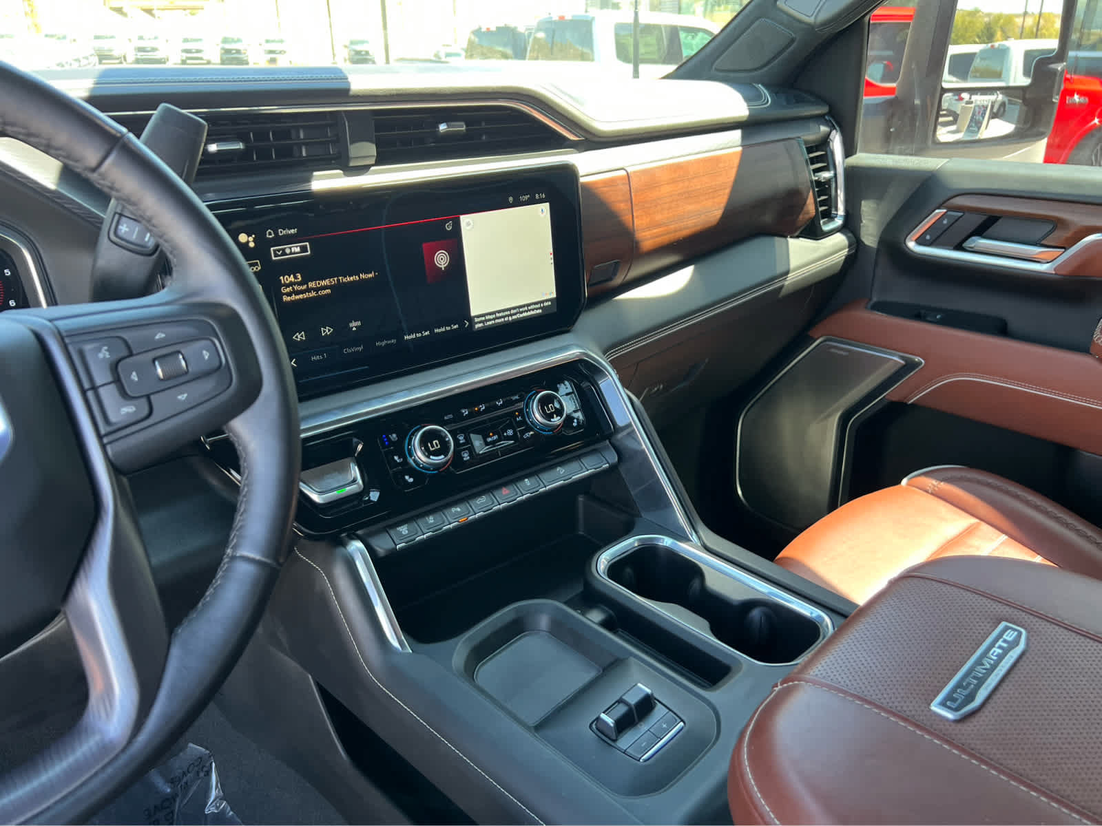 Used 2025 GMC Sierra 3500 Denali Ultimate AWD/4WD image 36