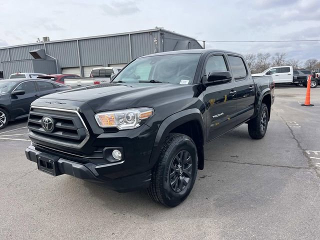 Used 2023 Toyota Tacoma SR5 w/ SR5 Appearance Package image 7