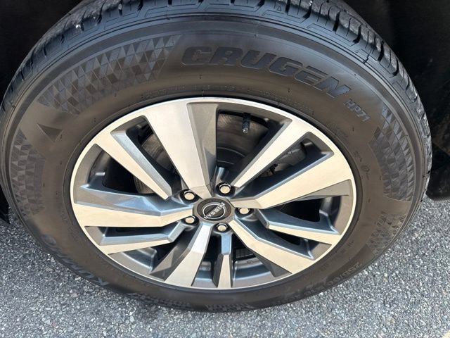 Used 2025 Nissan Pathfinder SL AWD/4WD image 11