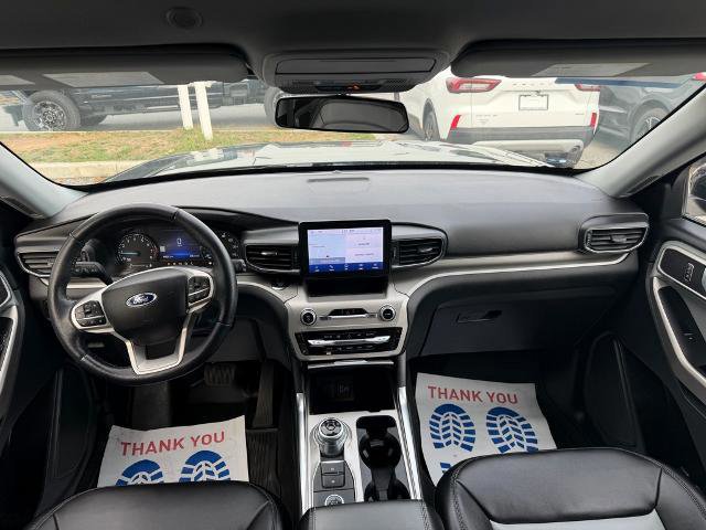 Certified 2022 Ford Explorer XLT w/ Equipment Group 202A image 13