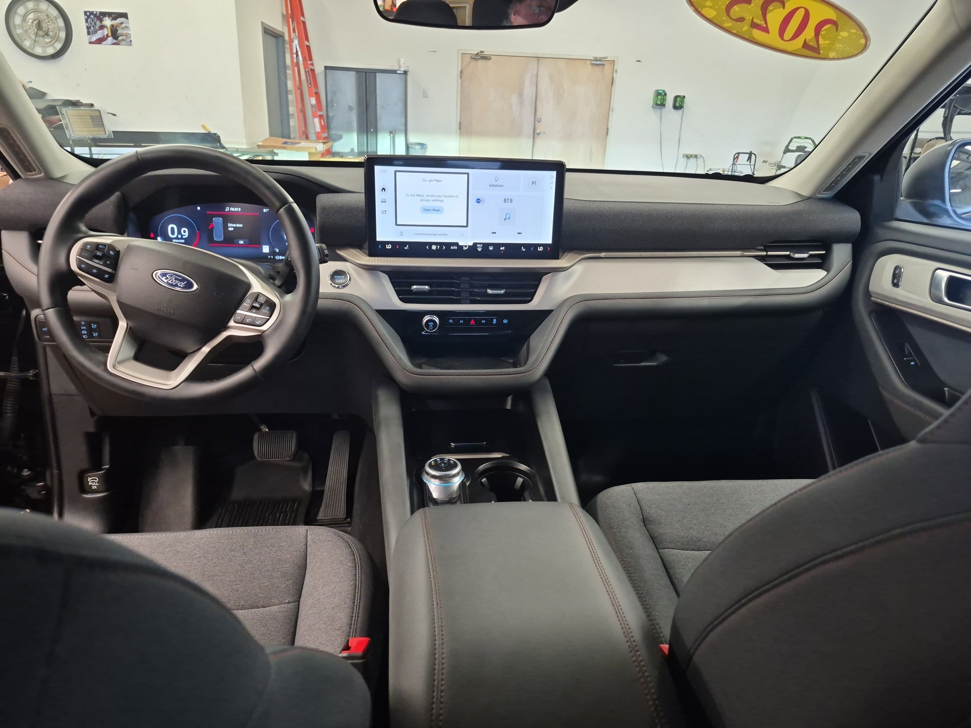 Certified 2025 Ford Explorer Active image 19