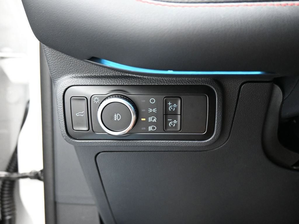 Certified 2025 Ford Explorer ST-Line w/ Premium Package image 14