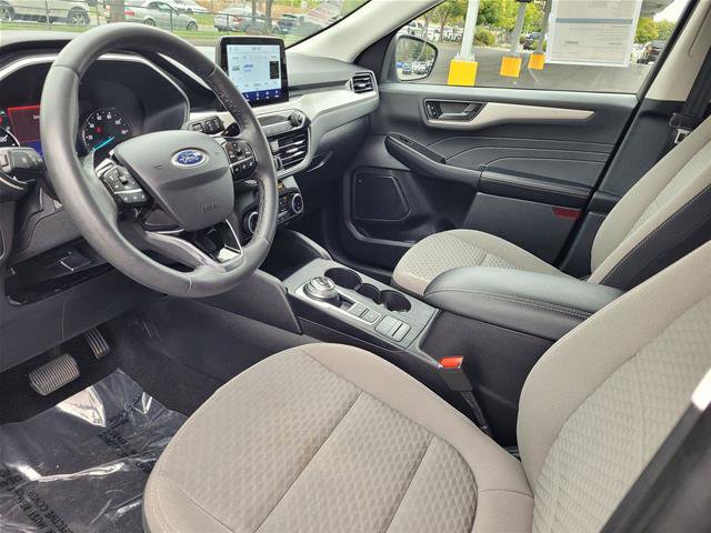 Certified 2022 Ford Escape SE w/ SE Sport Appearance Package FWD image 12