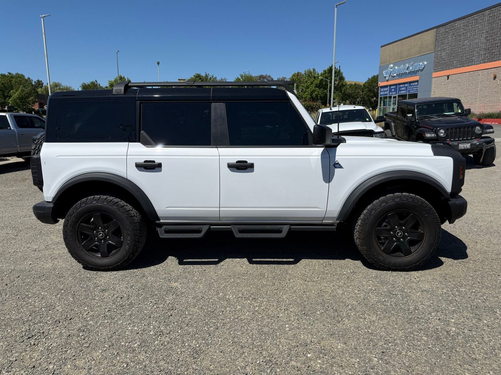 Certified 2024 Ford Bronco Black Diamond AWD/4WD image 6