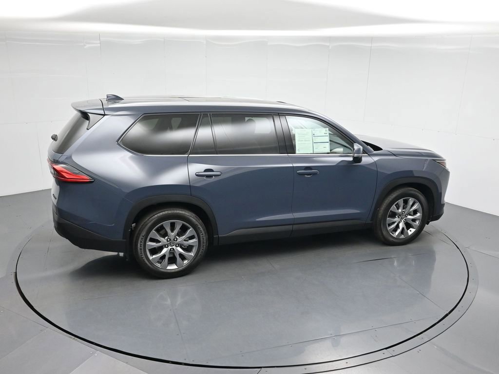 Used 2024 Toyota Grand Highlander Limited image 13