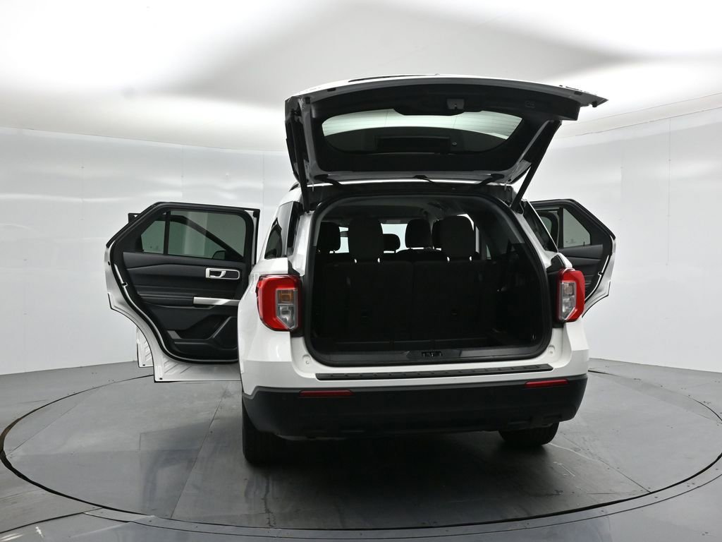Certified 2024 Ford Explorer XLT RWD image 30