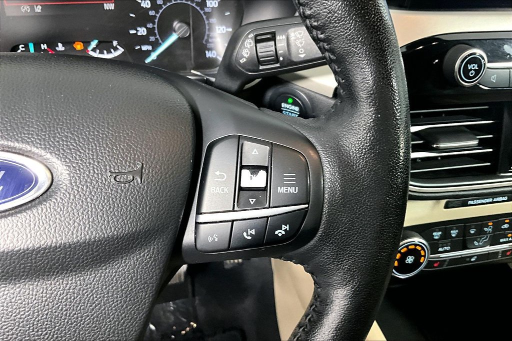 Certified 2020 Ford Escape SEL FWD image 19