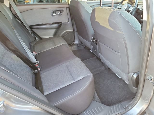 Used 2023 Nissan Rogue SV image 21