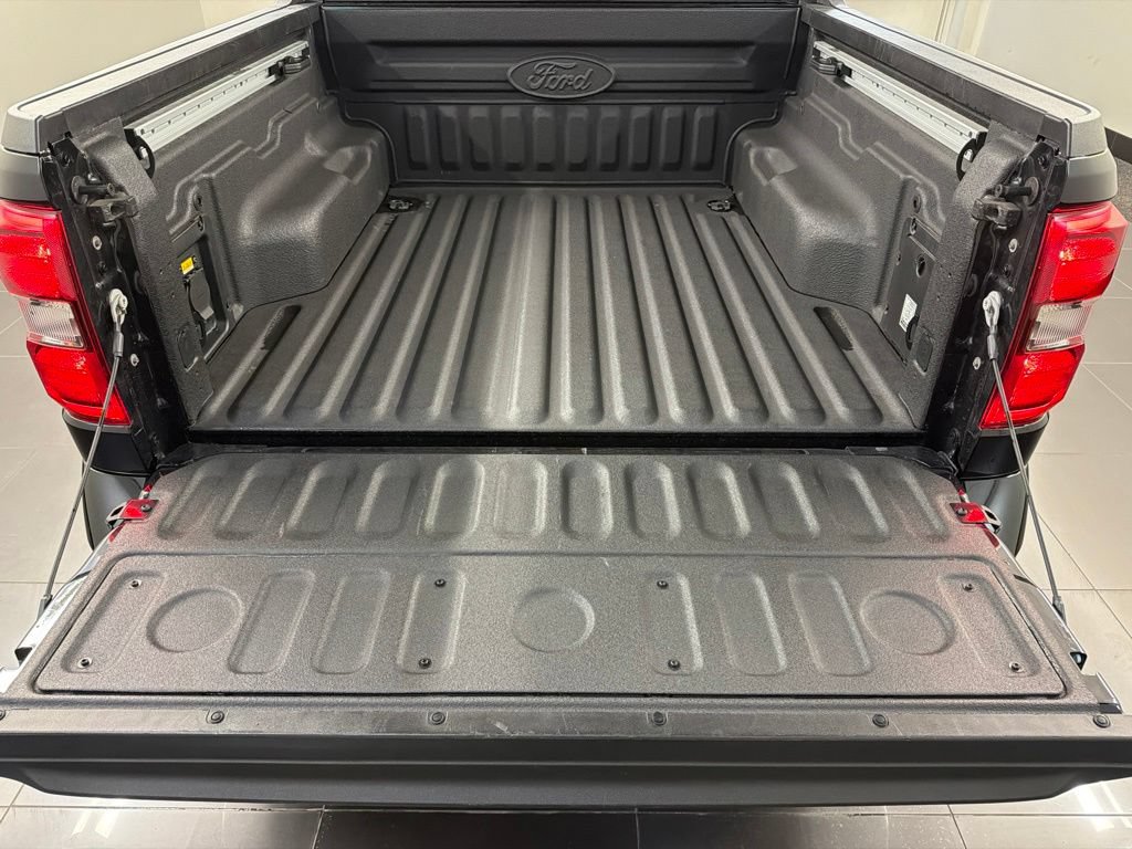 Certified 2025 Ford Maverick Lobo AWD/4WD image 36