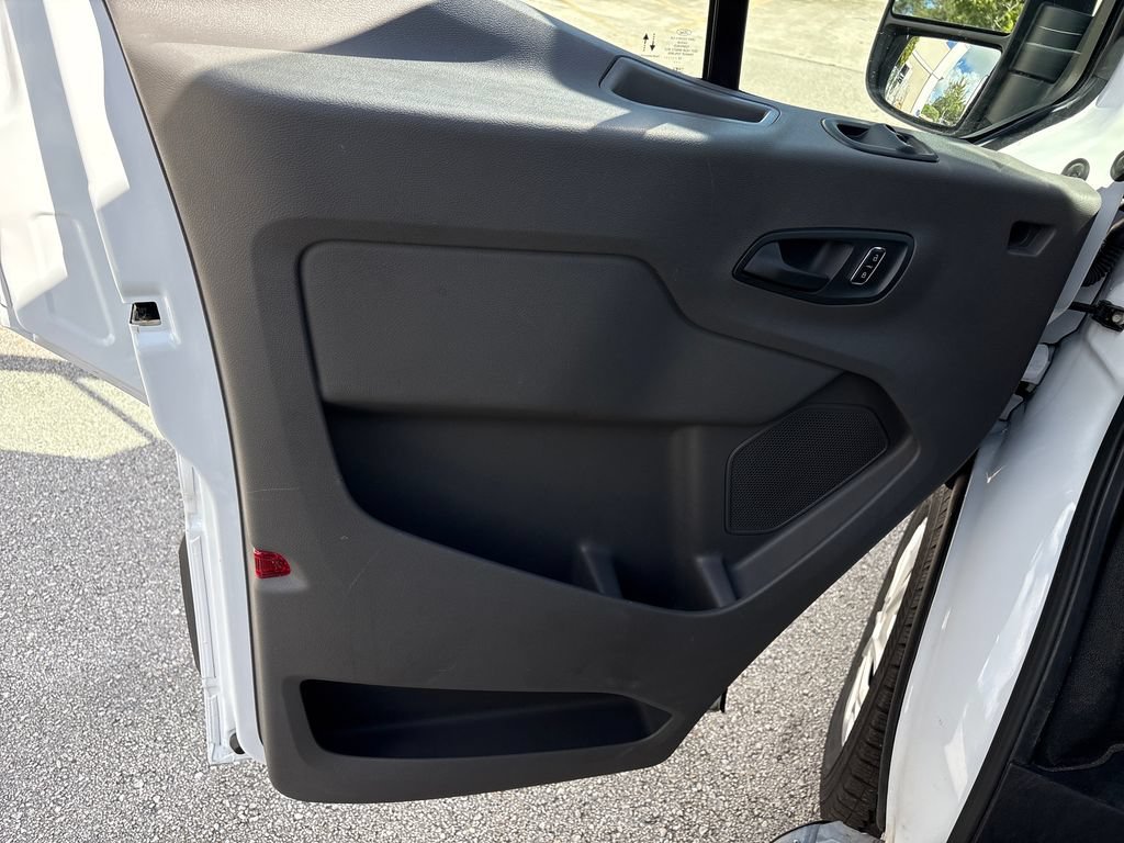 Certified 2025 Ford Transit 250 Low Roof w/ Exterior Upgrade Package RWD image 27