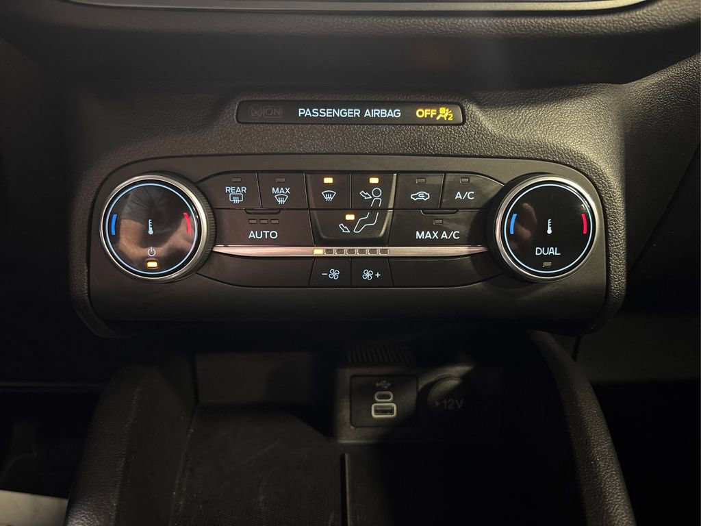 Certified 2025 Ford Escape Active image 31