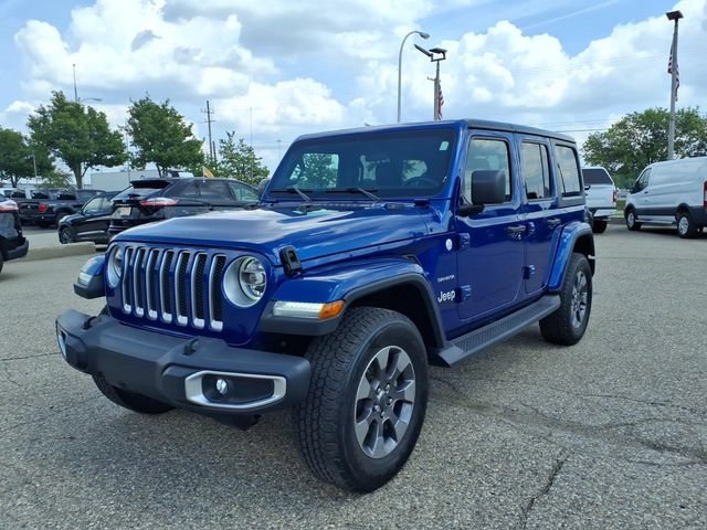 Used 2019 Jeep Wrangler Unlimited Sahara w/ Safety Group AWD/4WD image 3