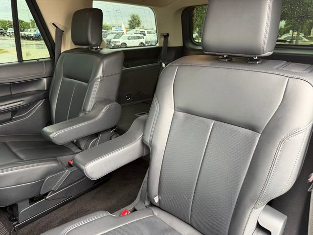 Certified 2023 Ford Expedition XLT RWD image 19