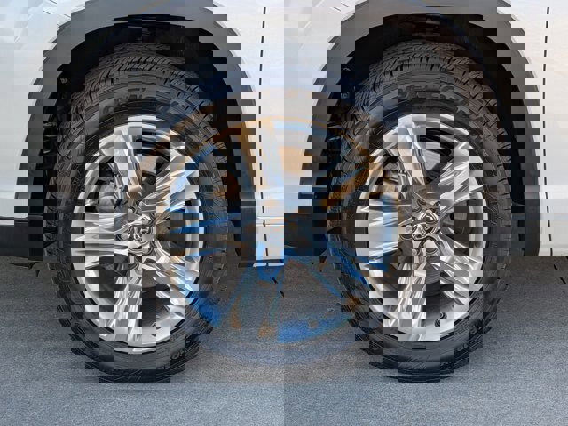 Used 2017 Toyota Highlander Limited image 11