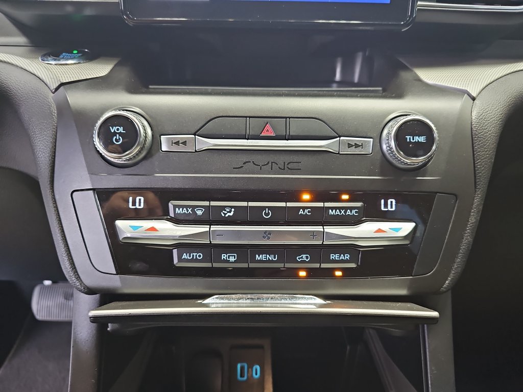 Certified 2020 Ford Explorer XLT RWD image 22