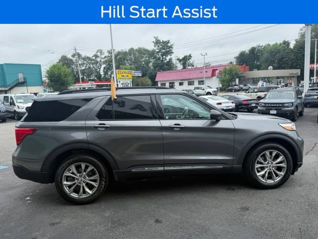 Certified 2023 Ford Explorer XLT w/ Equipment Group 202A AWD/4WD image 10