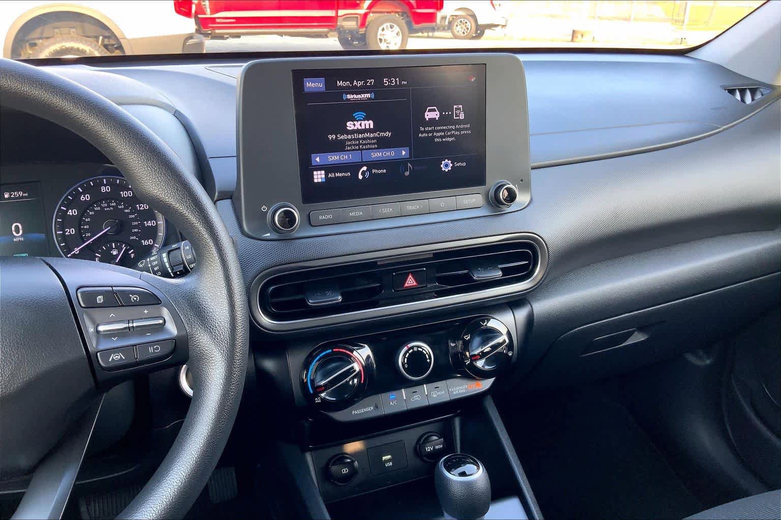 Used 2022 Hyundai Kona SEL FWD image 7