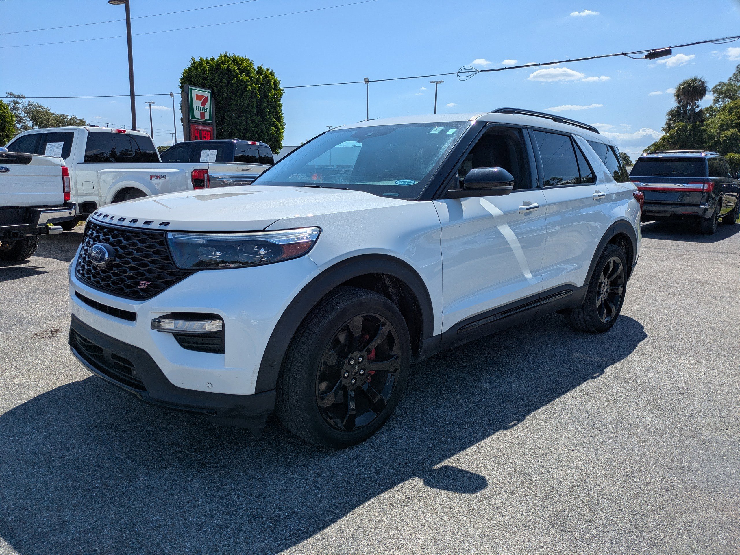 Certified 2020 Ford Explorer ST w/ ST Street Pack AWD/4WD image 8