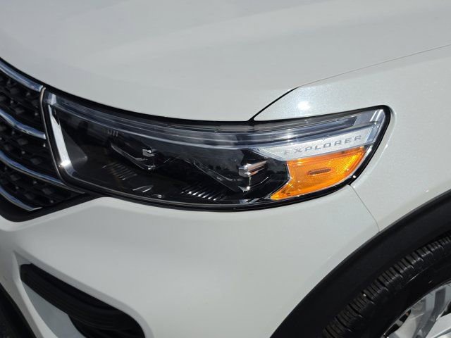 Certified 2024 Ford Explorer XLT image 9