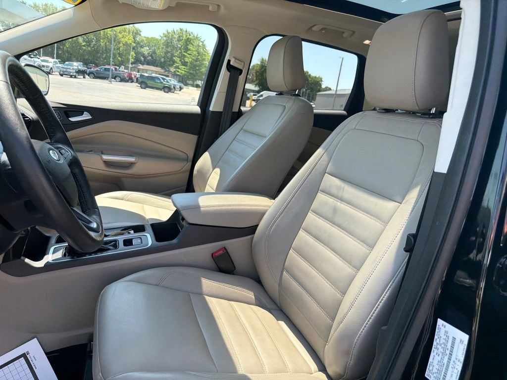 Certified 2019 Ford Escape Titanium AWD/4WD image 12