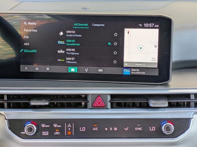 Used 2025 Kia Sorento SX image 22