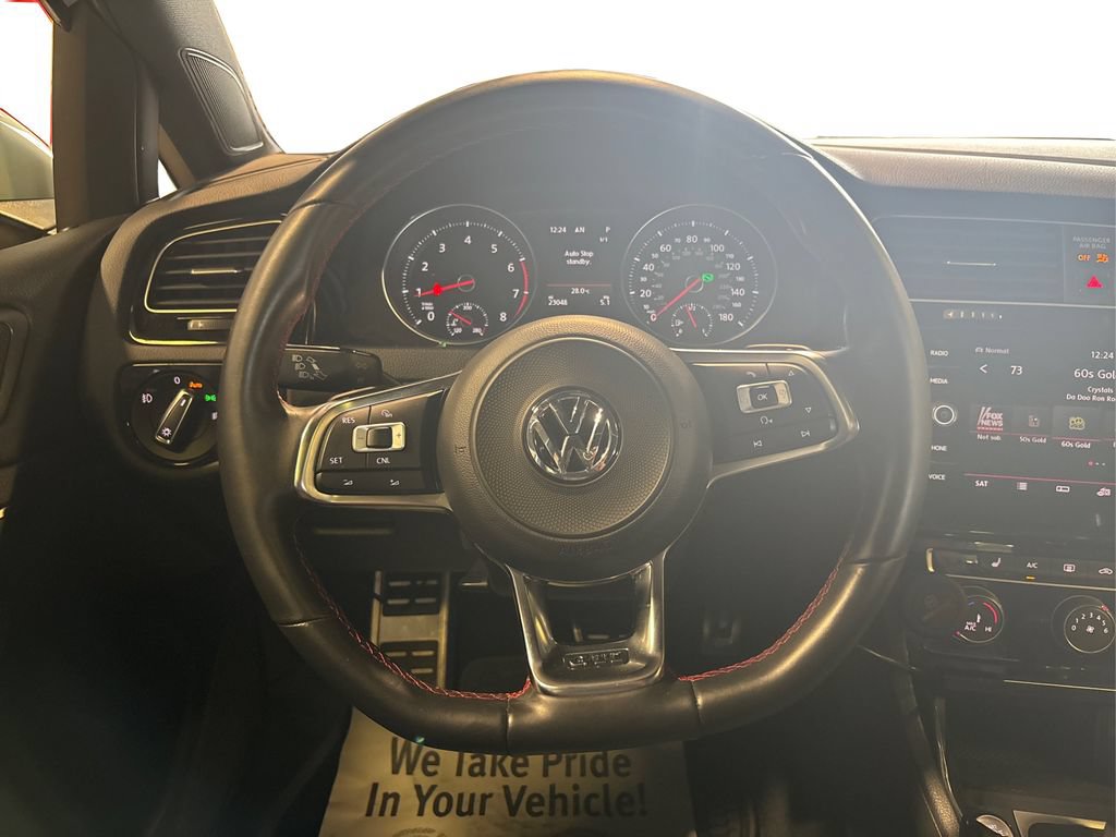 Used 2018 Volkswagen GTI SE FWD image 28